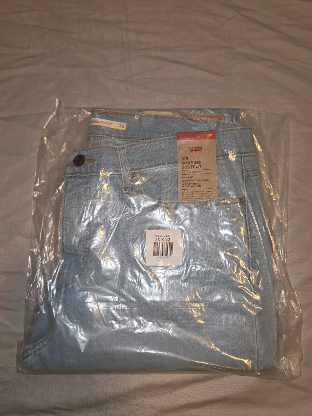 NWT Women’s Levi’s 315 Shaping Bootcut Jeans 33x32 Different Route Medium Wash